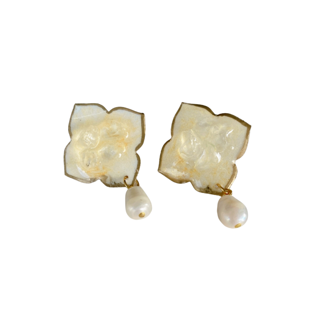 Resin alcohol ink jewellery- Inferno