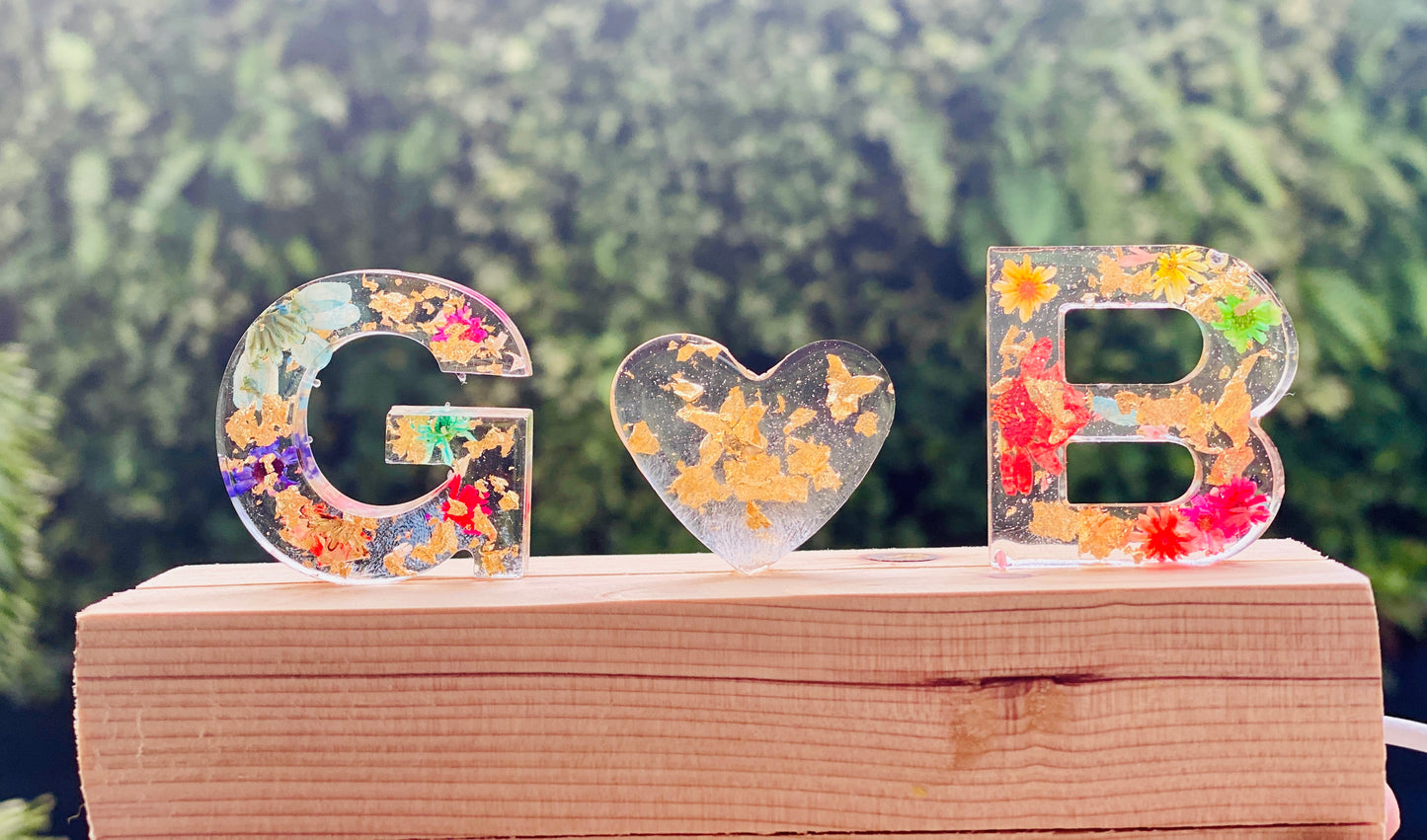 Resin name plaque with dried flowers