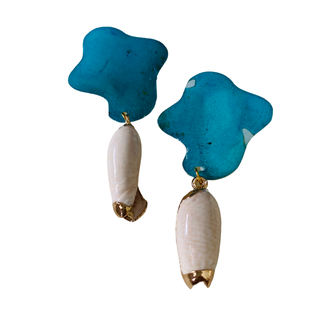 Resin alcohol ink jewellery- ocean whispers