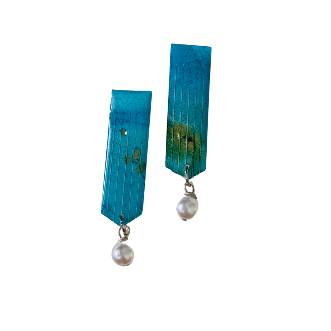 Resin alcohol ink jewellery- flame and foam